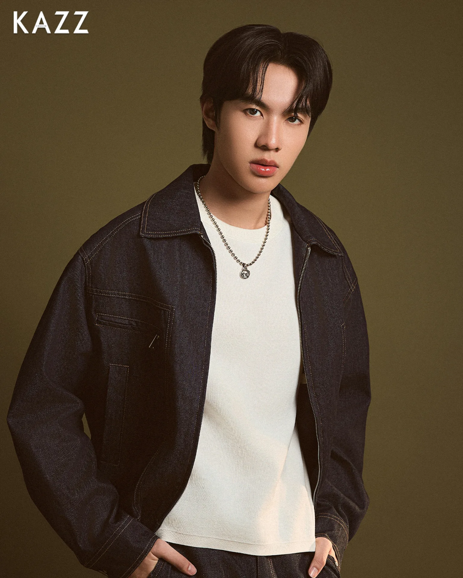 เปิดวาร์ป “ธรรม” หนุ่มหล่อหุ่นนายแบบสุดละมุน เสน่ห์ดีต่อใจ นักแสดงน้องใหม่ GMMTV