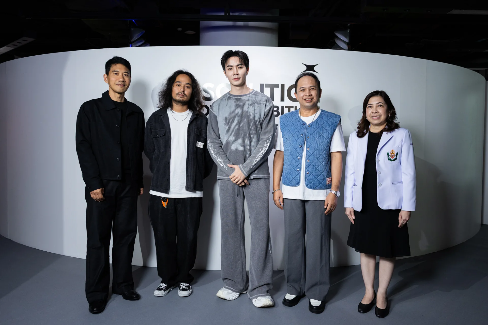 สยามดิสคัฟเวอรี่ ชวนสำรวจอีกมุมของ “ซี-พฤกษ์” ผ่าน INSOLUTION PHOTO EXHIBITION ZEE PRUK x BAYBIES