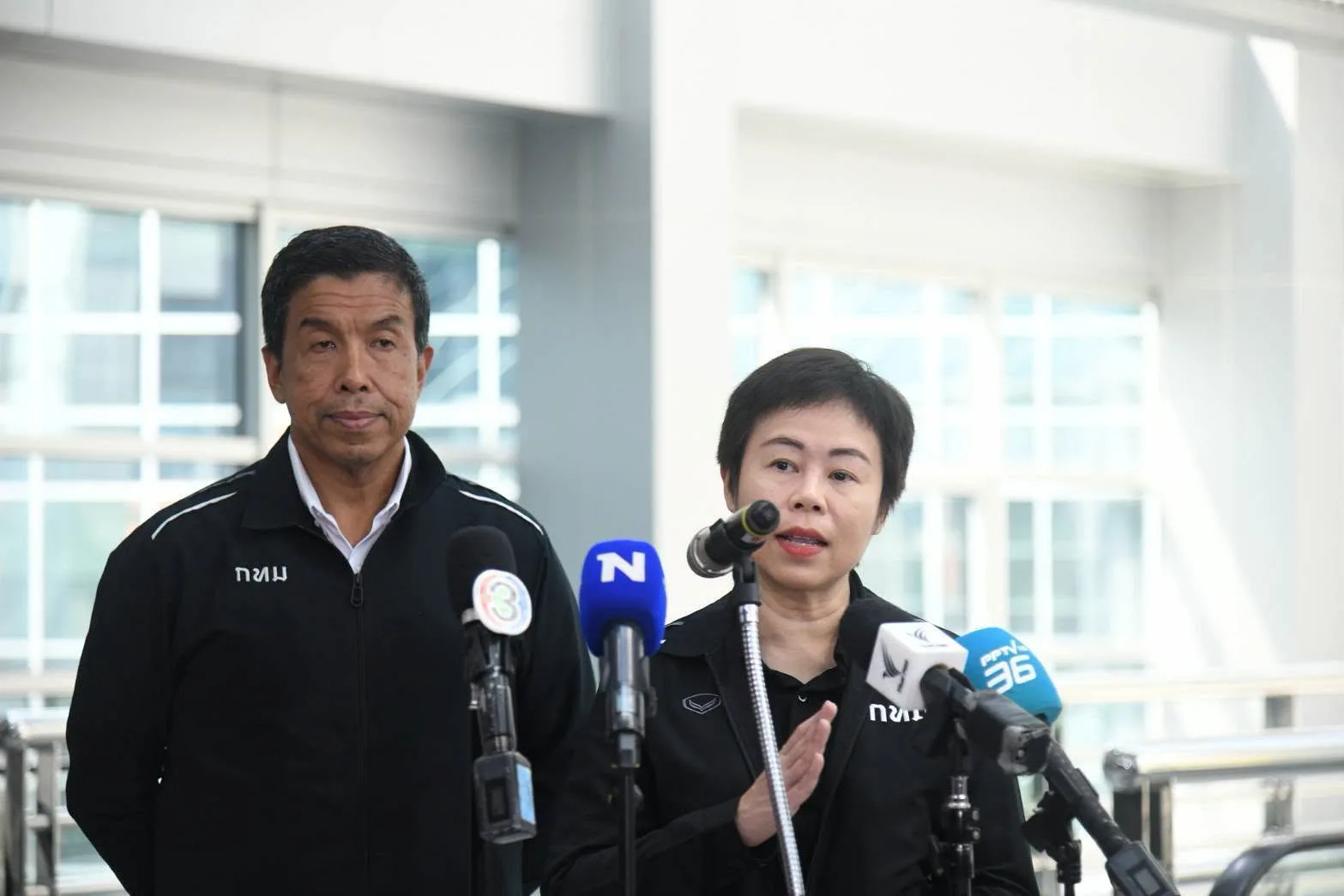 กรุงเทพมหานคร เร่งช่วยผู้ประสบภัย หารือ กรมป้องกันและบรรเทาสาธารณภัย (ปภ.) ผ่อนเงื่อนไขกรณีน้ำล้อม 7 วัน