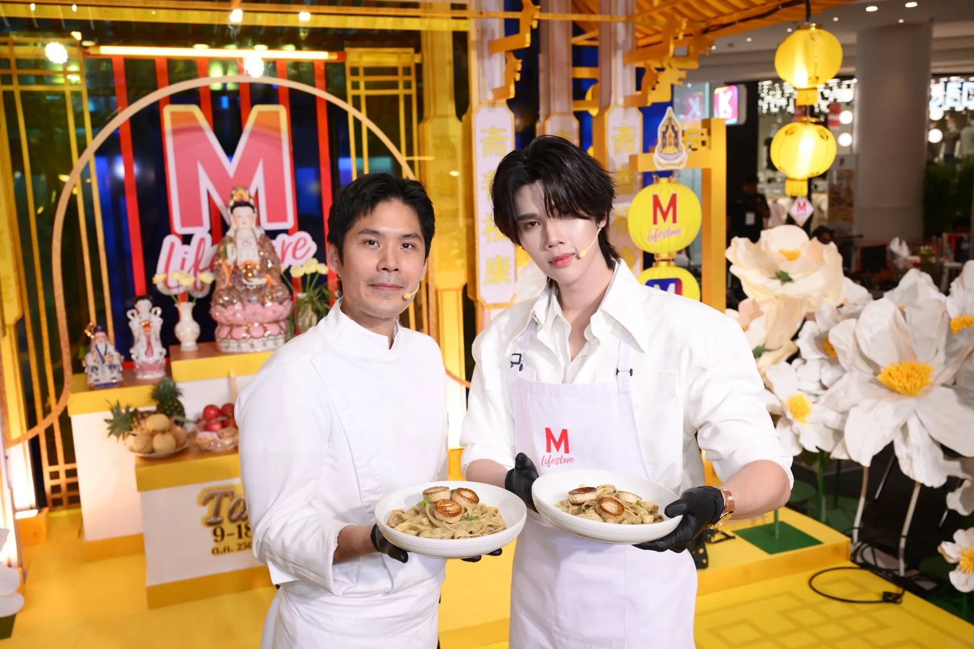 ดัง ณัฎฐ์ฐชัย และ เชฟเทียน ชวนสัมผัสบรรยากาศแห่งความอร่อย ในงาน “เดอะมอลล์ไลฟ์สโตร์ เทสต์ ออฟ เจ” พร้อมร่วมรังสรรค์เมนูเจสุดพิเศษ พร้อม
